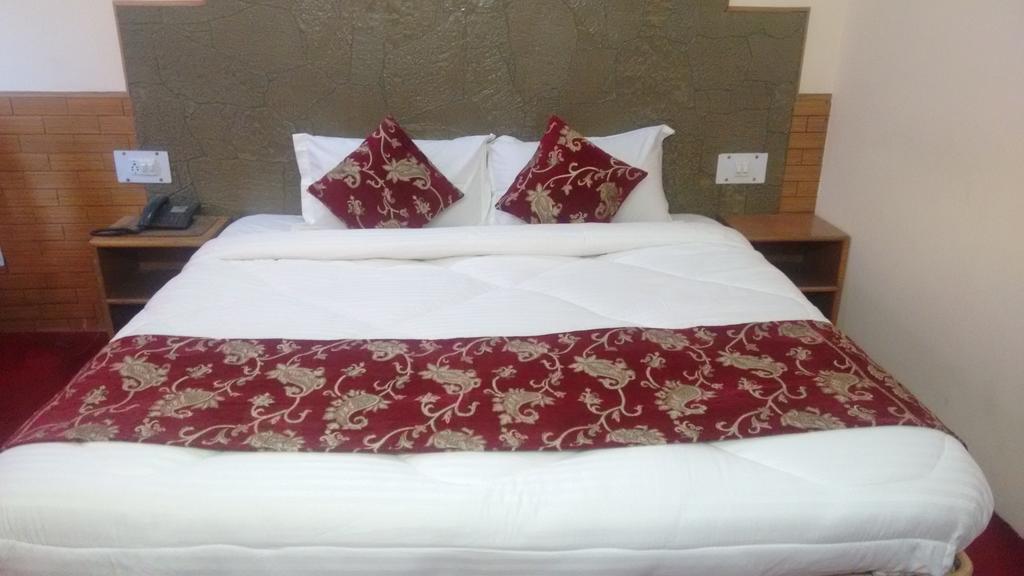 Chichoga Holiday Inn Манали Номер фото
