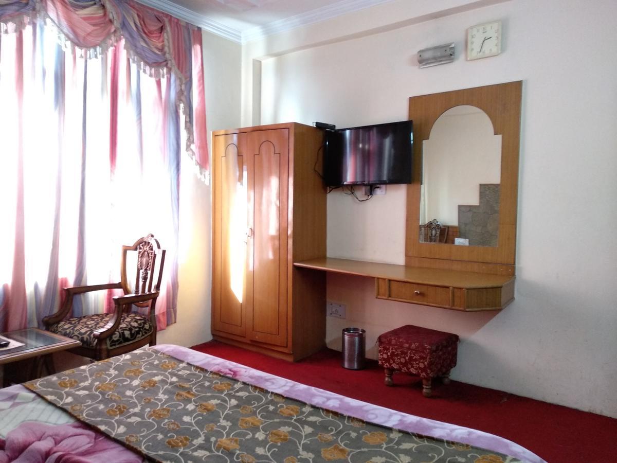 Chichoga Holiday Inn Манали Экстерьер фото